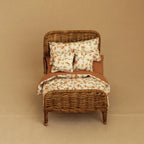 1:12 Miniature Simulated Rattan Crib with Bedding Three-Piece Set Suitable for Children'S Playhouse Decorations