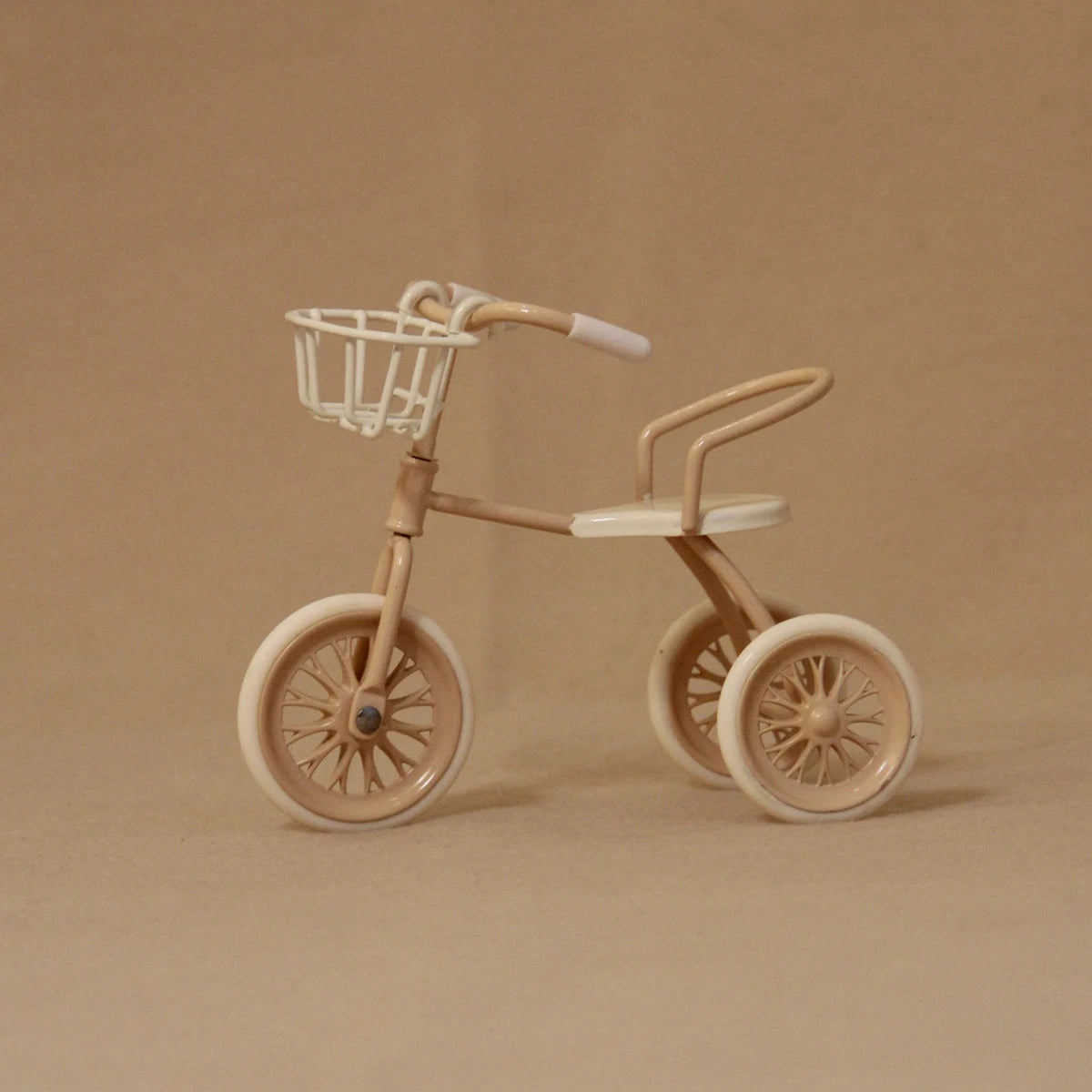 1:12 Miniature Simulation Furniture Metal Tricycle for Doll House
