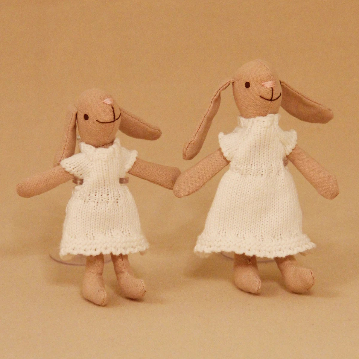 H-13Cm/15Cm Rabbit Figure with White Sweater Dress Suitable for Mini House Decoration