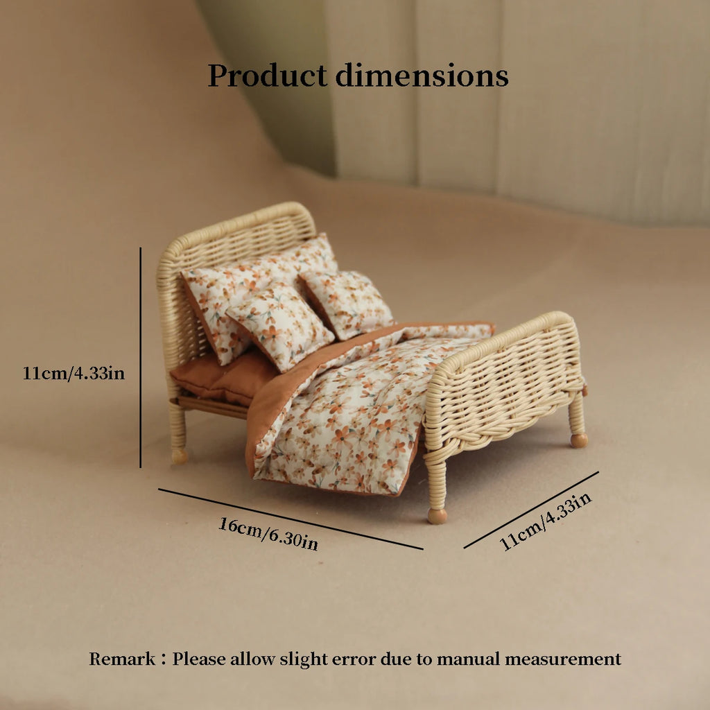 1:12 Miniature Simulated Rattan Crib with Bedding Three-Piece Set Suitable for Children'S Playhouse Decorations