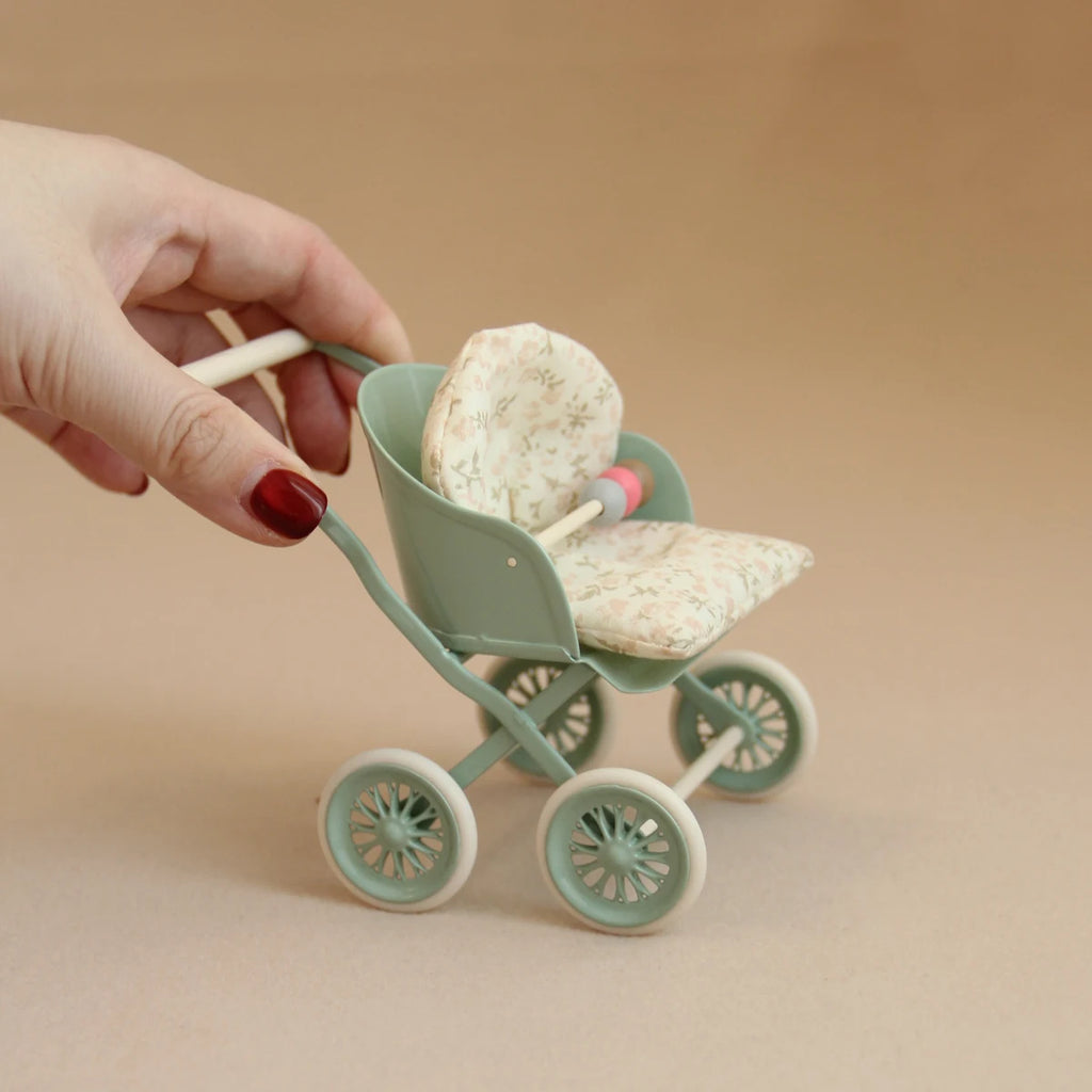 1:12 Miniature Simulation Furniture Baby Stroller in Lotus Pink and Light Green, Suitable for Dollhouse Home Decor