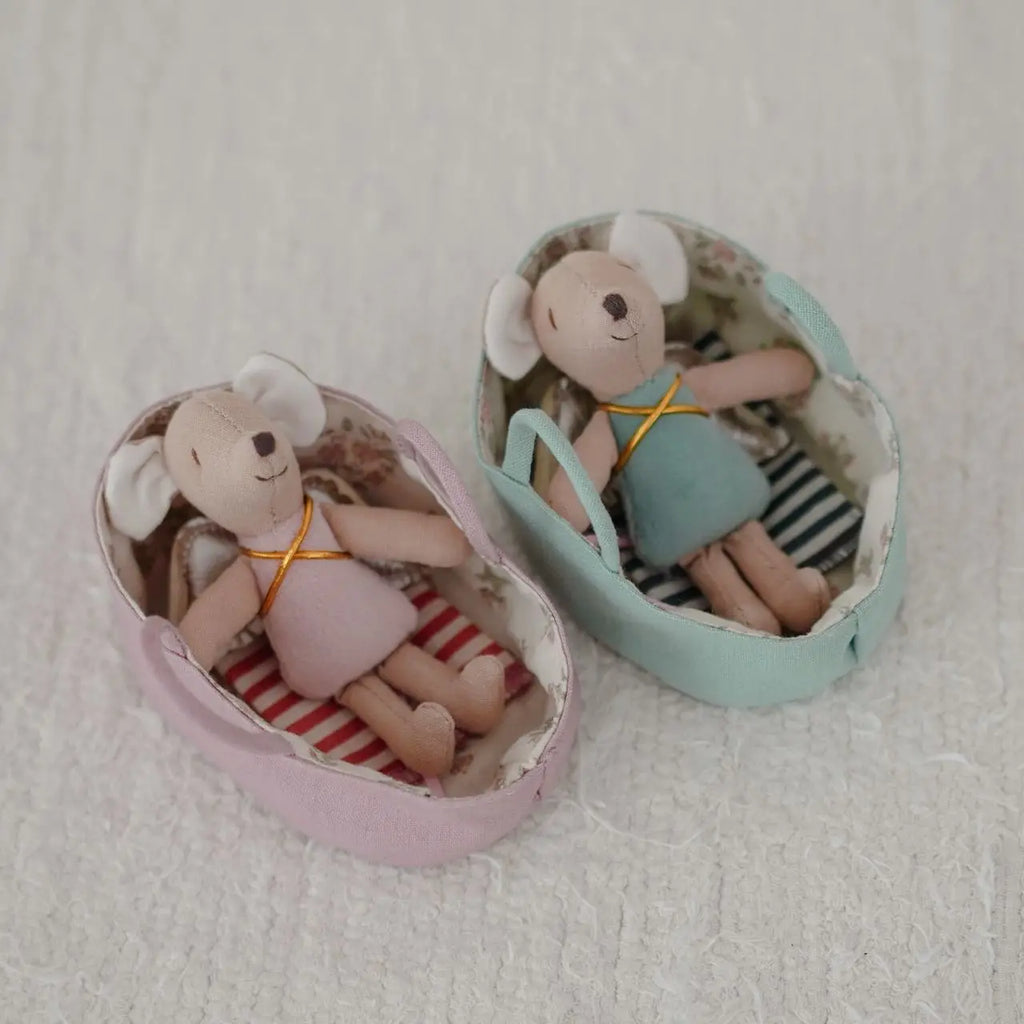 1PCS Plush Mouse Doll Toy Soft Stuffed Animal Friend for Kids - Holiday Birthday Gift Room Decor Pretend Play